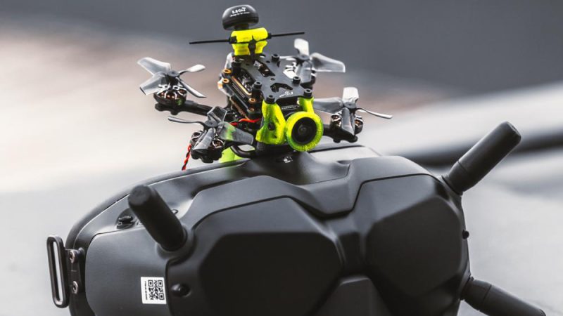 Flywoo Firefly Baby, un nano racer en analogique et numérique