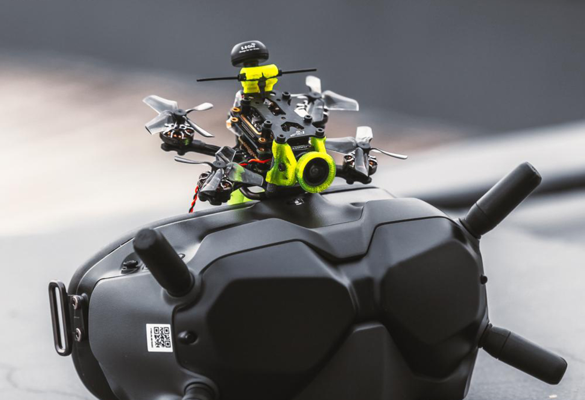 Flywoo Firefly Baby, un nano racer en analogique et numérique