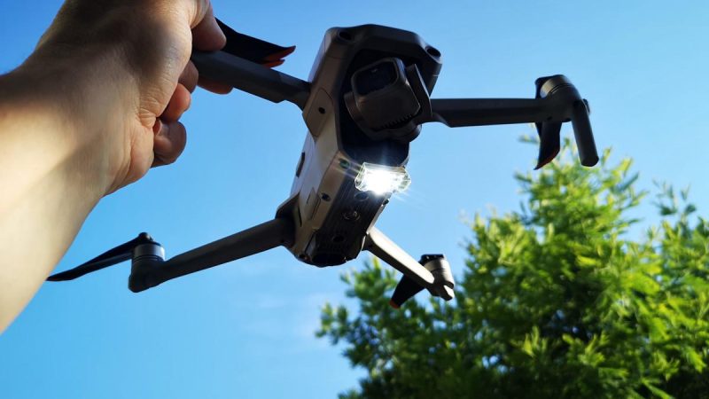 ViFly Strobe, le test d’un dispositif de signalement lumineux autonome