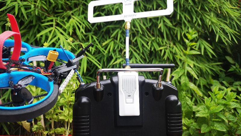 BetaFPV TX et RX ExpressLRS 868 MHz, le test