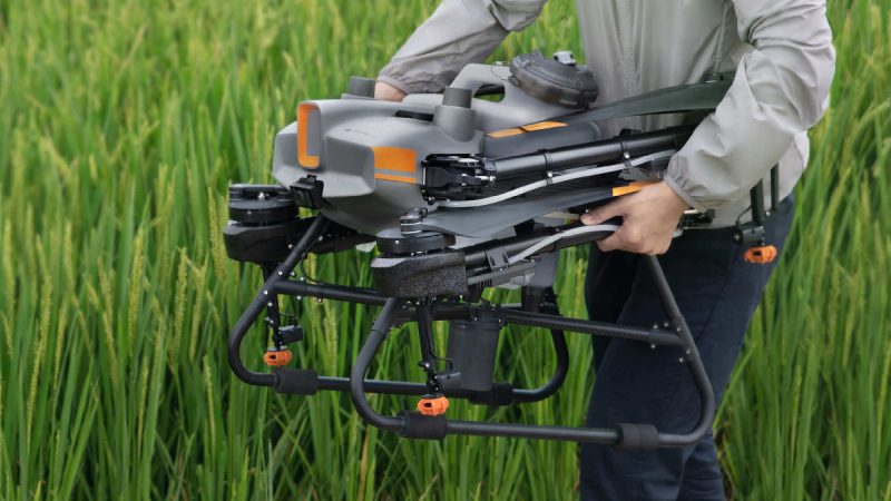 Les DJI Agras T10 et T30 pour l’épandage agricole sont commercialisés en France
