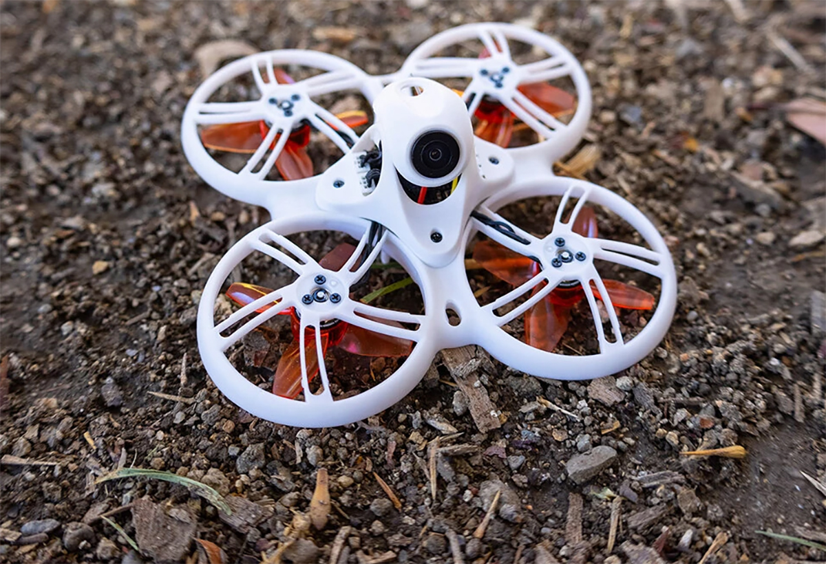 Emax Tinyhawk III, une version plus facile à réparer