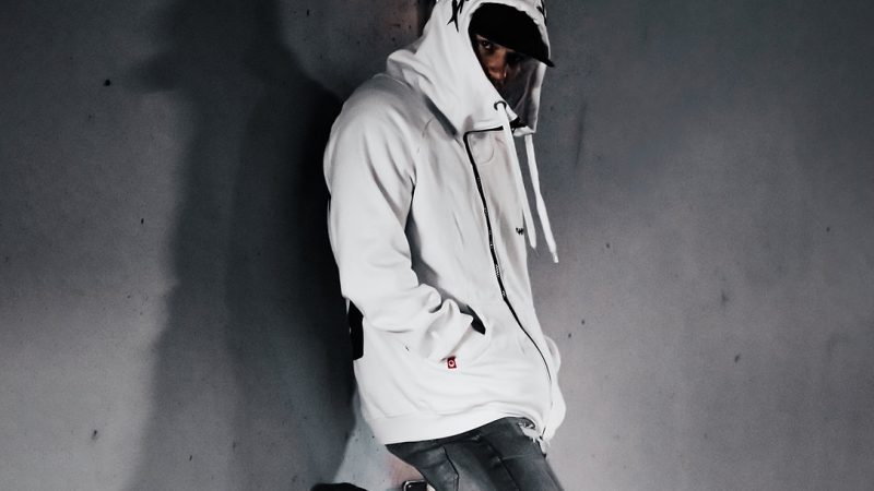 Enfin rangé, avec le sweat à capuche zippé Creativity Storage de Holyshit