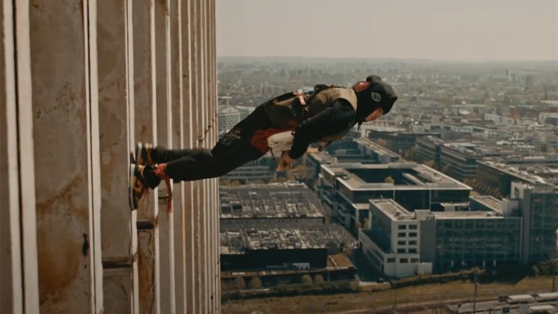Sopico : la vidéo Slide, shootée en drones sur la tour Pleyel à Saint-Denis