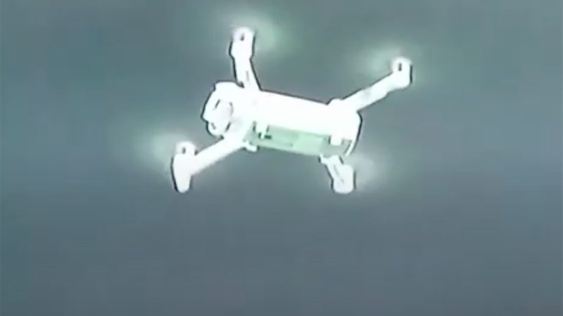 Le match de foot PSG Vannes interrompu par un drone