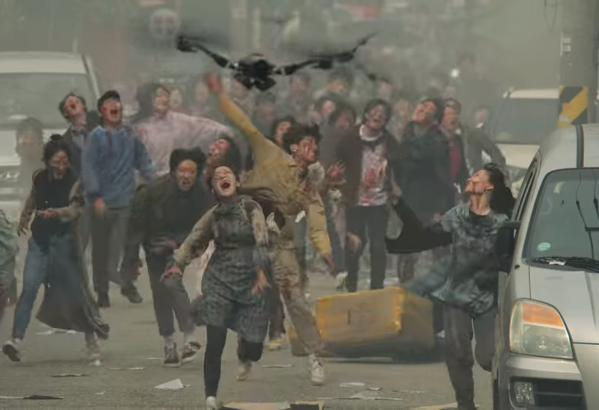 Série coréenne All of us are dead : les Cinewhoop, les V-Coptr et les zombies