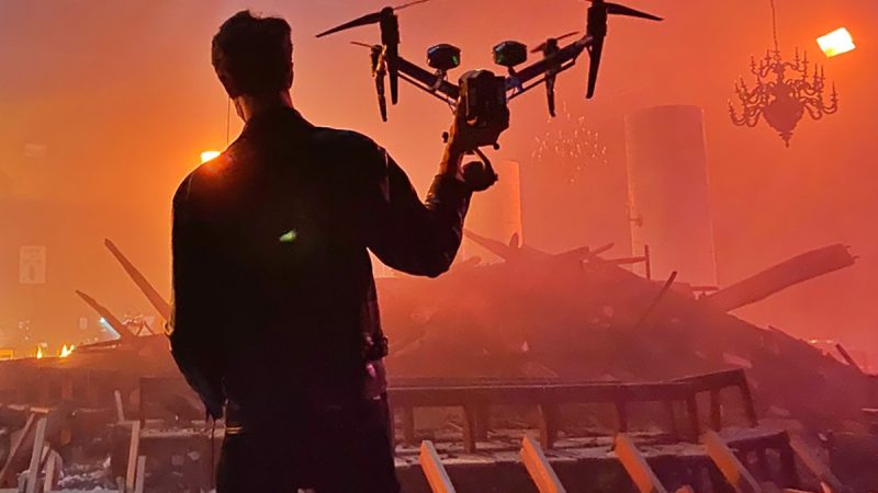 Notre-Dame brûle : les drones de Skydrone Film sur le tournage de Jean-Jacques Annaud