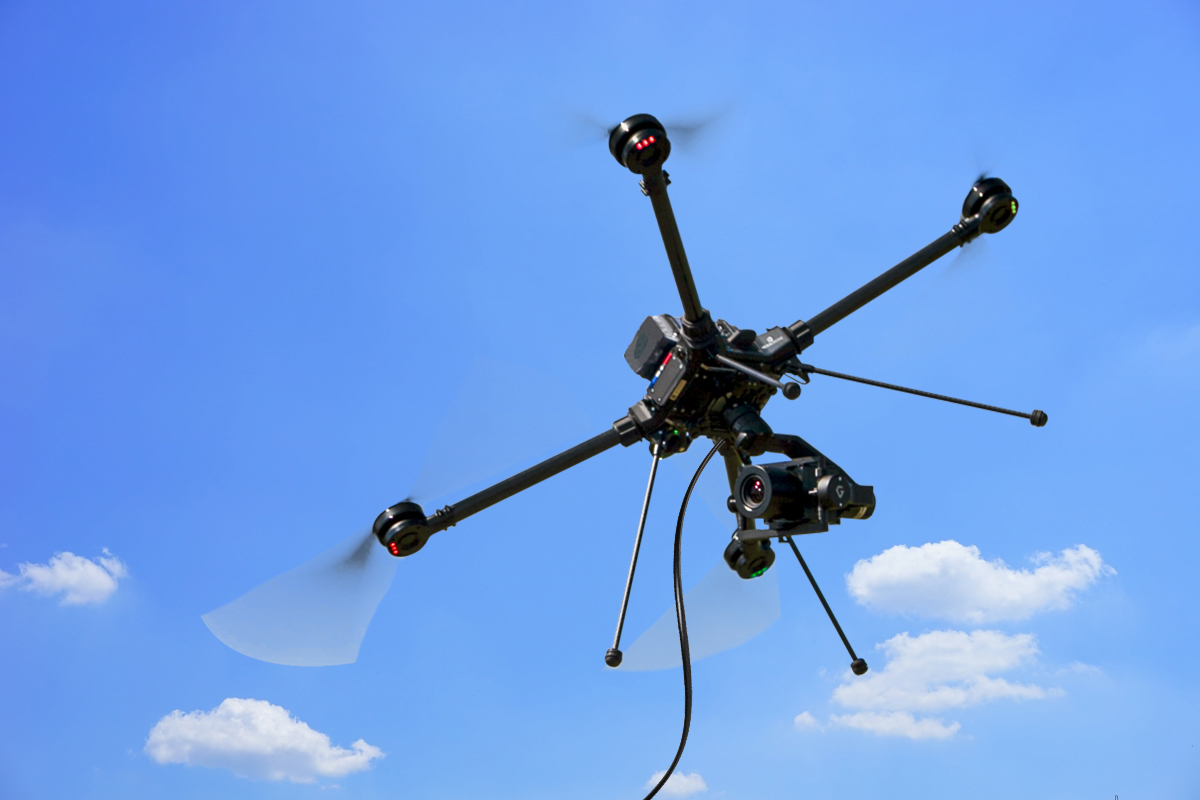 Elistair et Hexadrone proposent le webinaire « emporter 4 kg de charge utile avec un drone filaire à 90m »