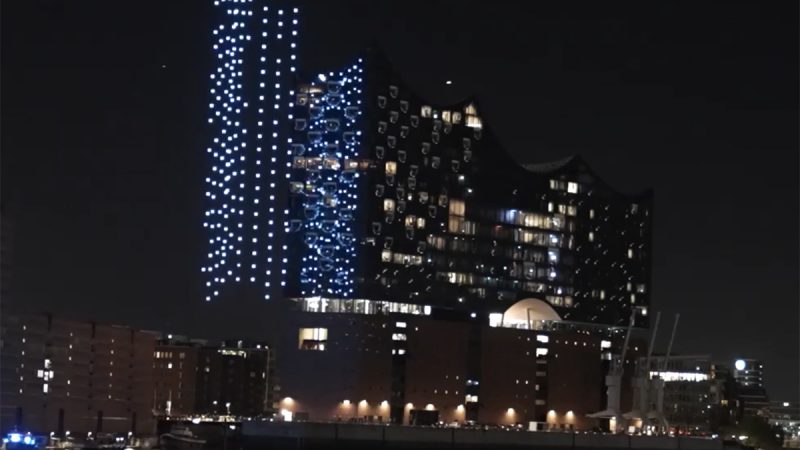 Interruption du spectacle « Breaking Waves » en Allemagne suite aux crashs de drones provoqués par… d’autres drones