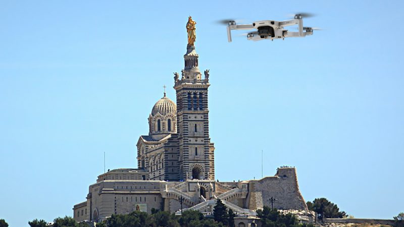 « Ce drone qui n&rsquo;a pas survolé le meeting d&rsquo;Emmanuel Macron à Marseille… »