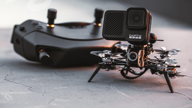 Teaser Flywoo et Walksnail pour un nano racer équipé d&rsquo;Avatar HD