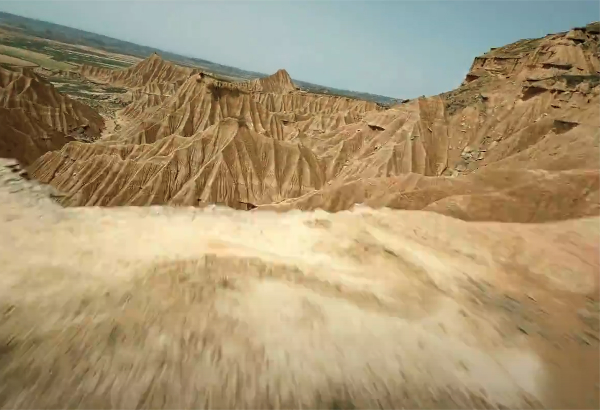 Fred Dauch : cruising en Vega Gravity 7 pouces HD dans le désert des Bardenas