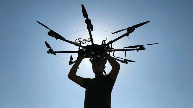 Ukraine : le groupe Aerorozvidka appelle aux dons pour des drones R18
