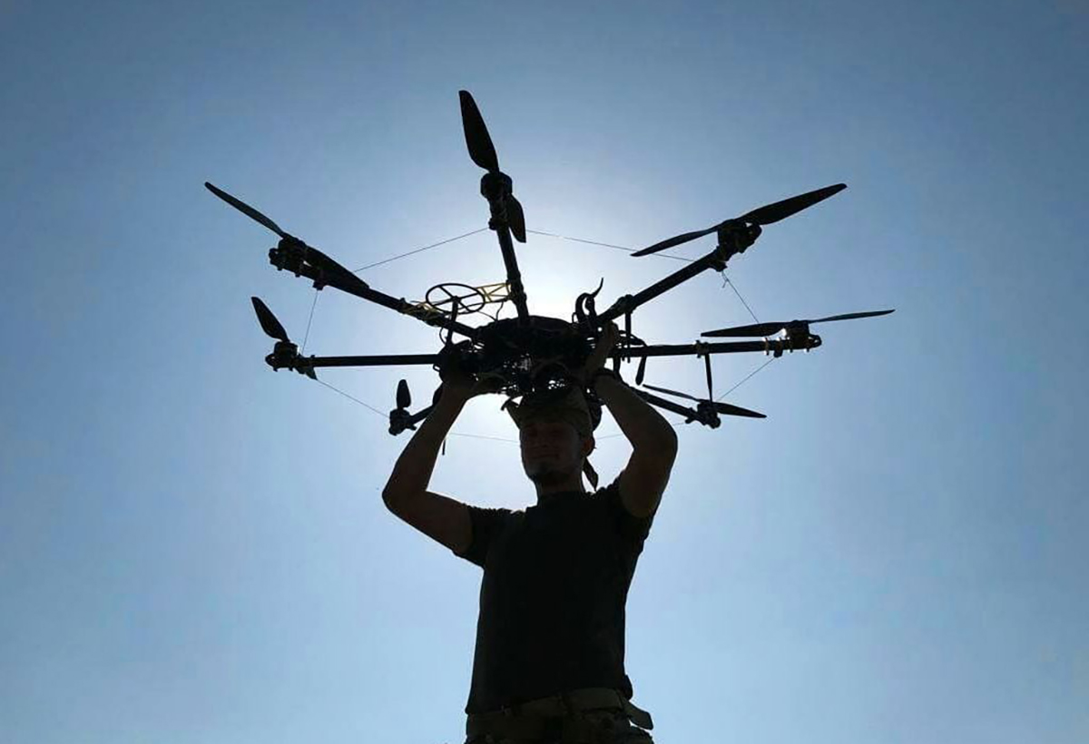 Ukraine : le groupe Aerorozvidka appelle aux dons pour des drones R18