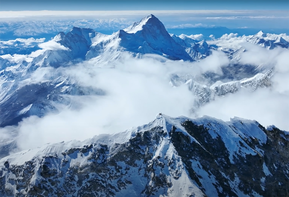 Un Mavic 3 de DJI vole au-dessus de l’Everest, jusqu’à 9232 mètres d’altitude
