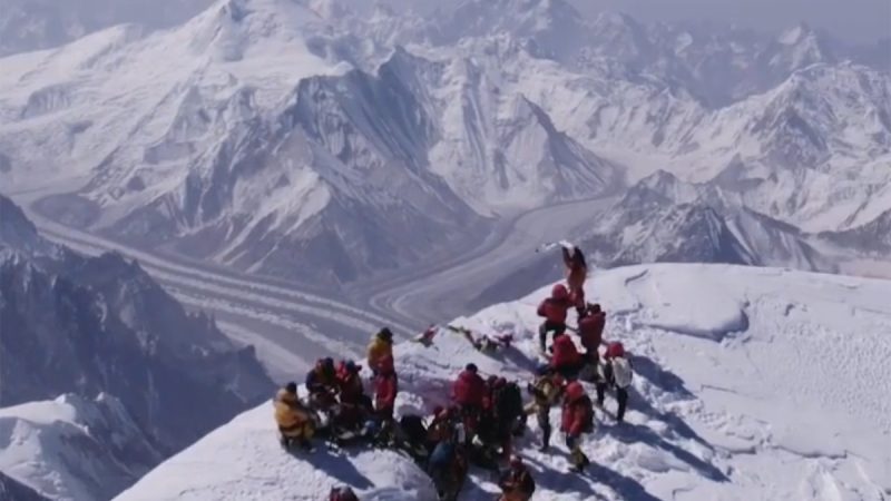 Un DJI Air 2S au sommet du K2, à 8611 mètres