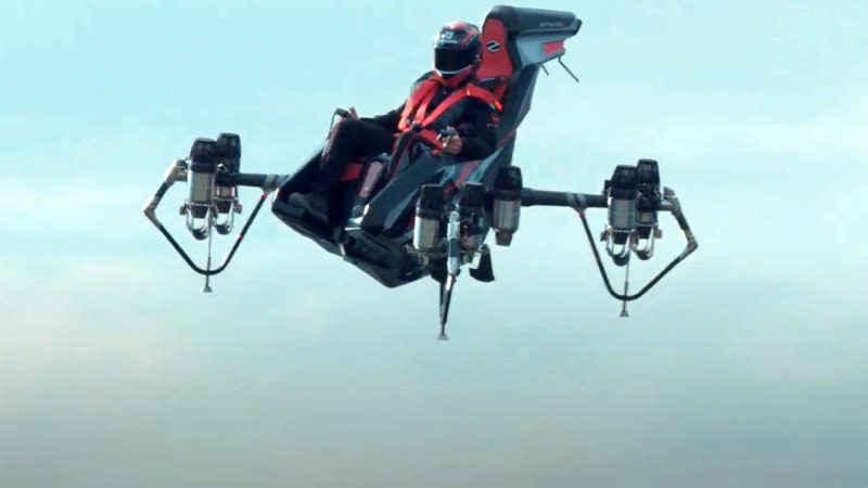 JetRacer : l’engin volant animé par des réacteurs, par Franky Zapata