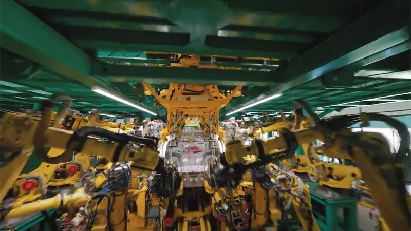 AIRbuzz : visite des usines d’assemblage de Renault en cinewhoop