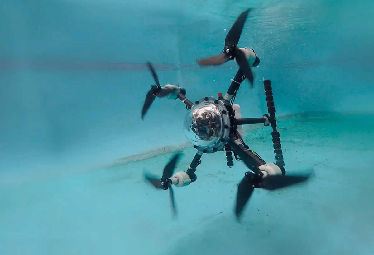 TJ-FlyingFish, un drone hybride pour se déplacer dans l’air et dans l’eau