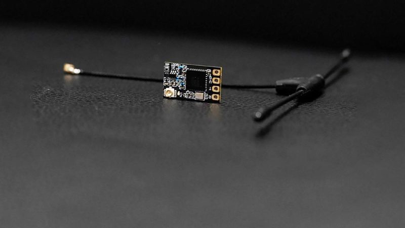 Foxeer propose un récepteur ExpressLRS 868 MHz