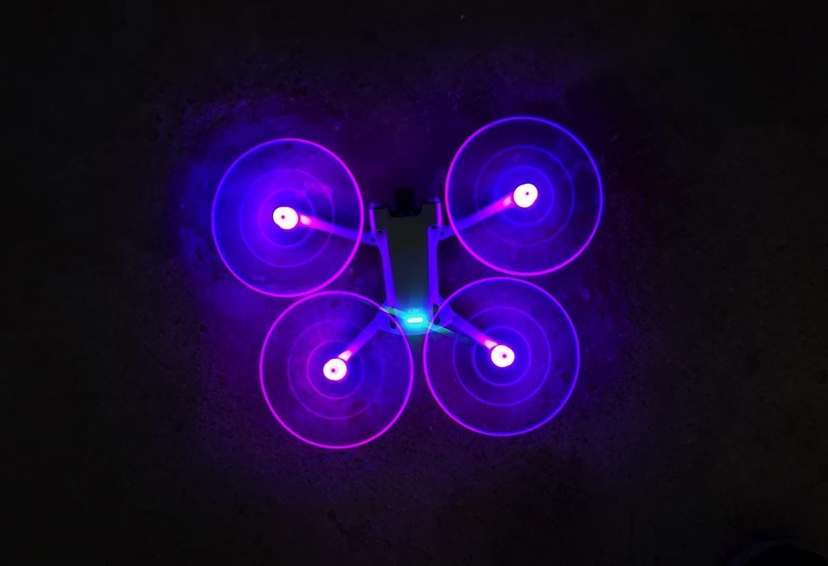 StartRC : test des hélices lumineuses pour DJI Mini 3 Pro - Helicomicro