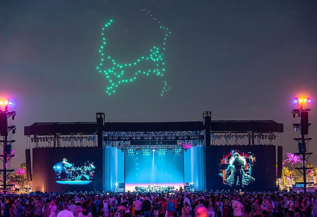 Björk : plus de 800 drones pour sa prestation à Coachella 2023