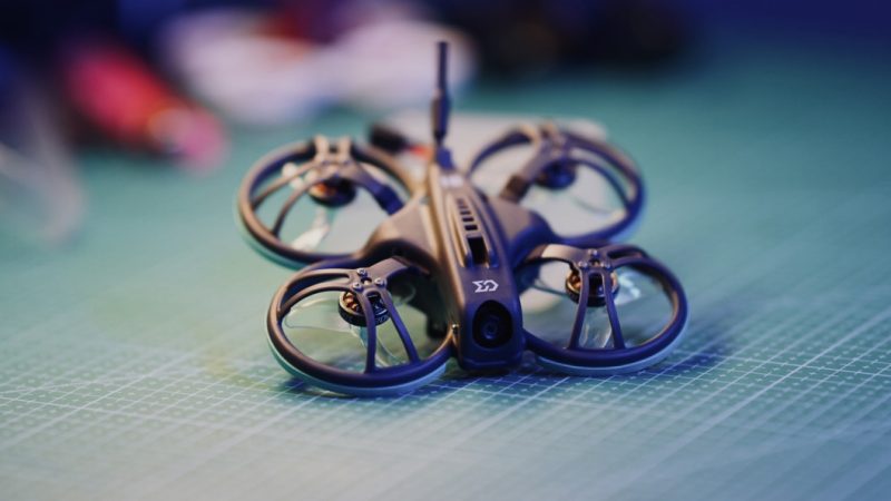 Sub250 propose le Whoopfly16, un petit tinywhoop 1S en analogique, HDZero et Walksnail