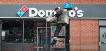 dominos gravity 01