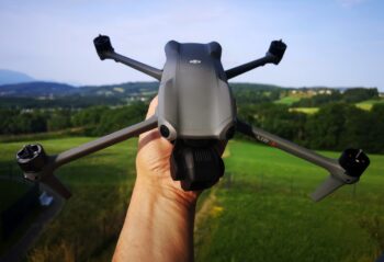 DJI Air 3 : le test d'un drone à double caméra en classe C1 européenne -  Helicomicro