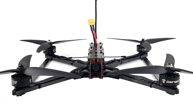 DarwinFPV propose le X9, un racer 9 pouces long range