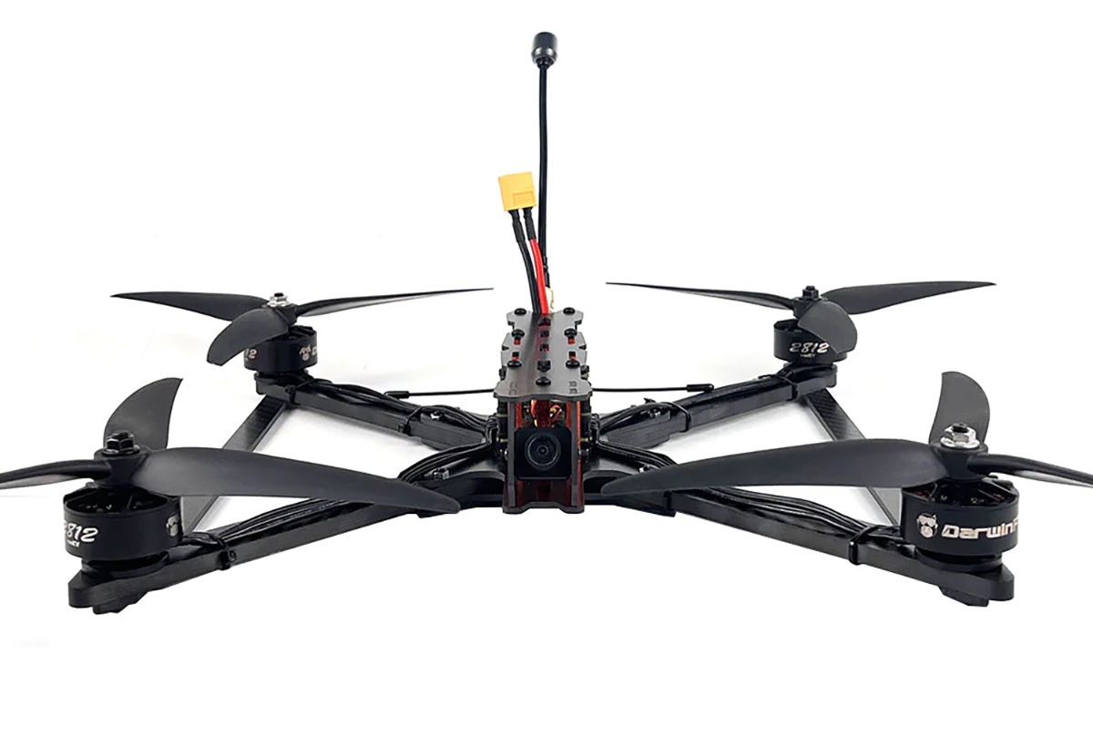 DarwinFPV propose le X9, un racer 9 pouces long range