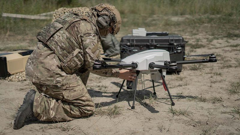 Elistair a dévoilé l’Orion 2.2 TE, un drone filaire dédié aux opérations tactiques