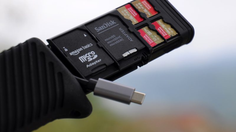 PGYtech CreateMate : le test d’un outil de rangement de cartes mémoire doublé d’un lecteur-enregistreur