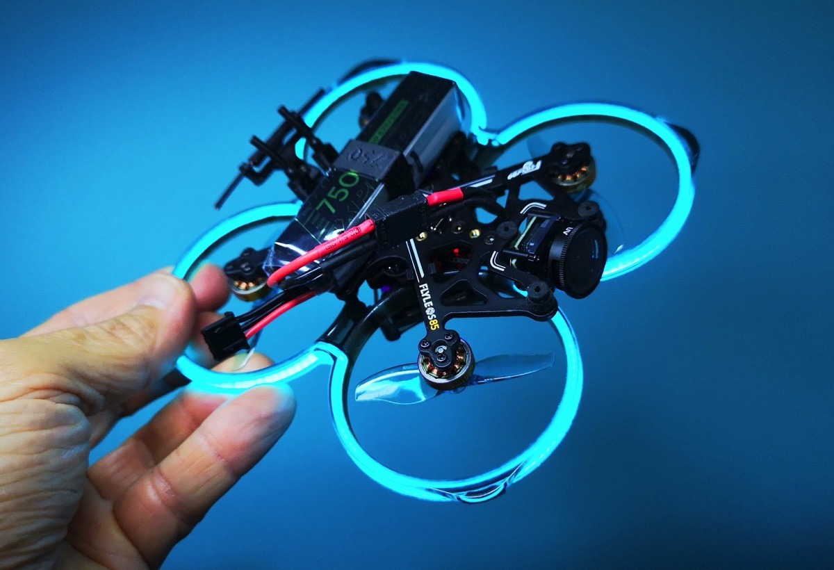 Flywoo FlyLens85, le test d’un nano racer 2S équipé en DJI O3 allégé