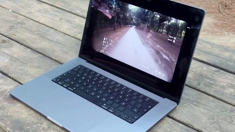 Iván Merino : le flux vidéo d’un DJI O3 en streaming sur un laptop ?