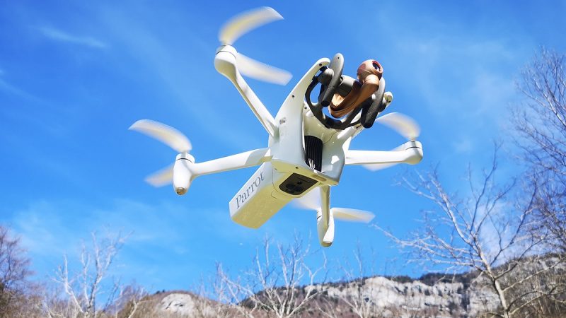 Parrot prévoit un report des ventes en 2024 et se concentre sur la défense et la sécurité