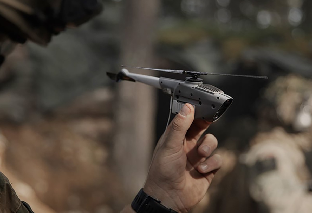 Teledyne FLIR Defense a dévoilé la 4ème génération du nano hélicoptère Black Hornet