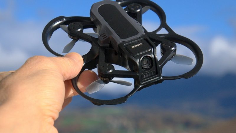 BetaFPV : le test du kit Aquila16, un pack pour débuter en FPV