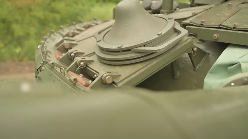 La Russie équipe ses chars d’outils anti-drones
