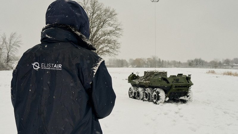 Elistair et Rheinmetall Canada combinent un drone filaire et un véhicule militaire autonome