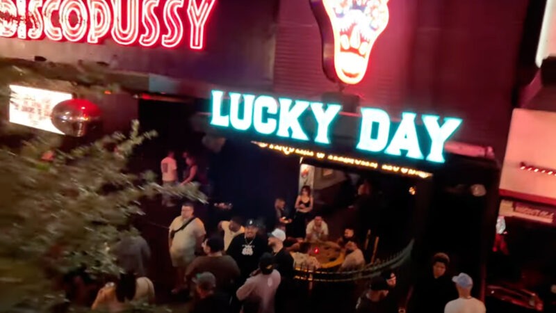Downtown Las Vegas Nightlife in One Take, par Jaybyrd Films