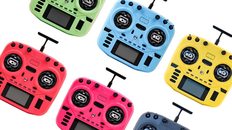 Radiomaster présente la radiocommande Boxer Crush ELRS en 7 coloris