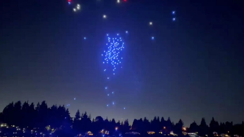 USA : 55 drones d’un spectacle qui en comptait 200 sont tombés dans un lac près de Seattle