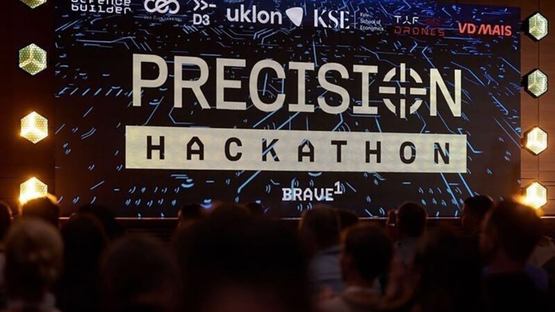 Un 1er hackathon en Ukraine pour trouver des projets novateurs dans le domaine militaire 