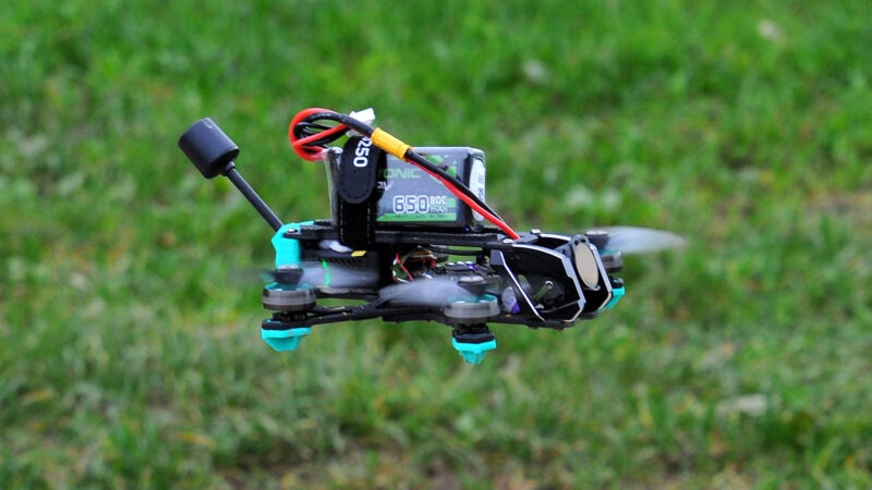 Sub250 Oasisfly25, le test d’un nano racer à équiper en O3