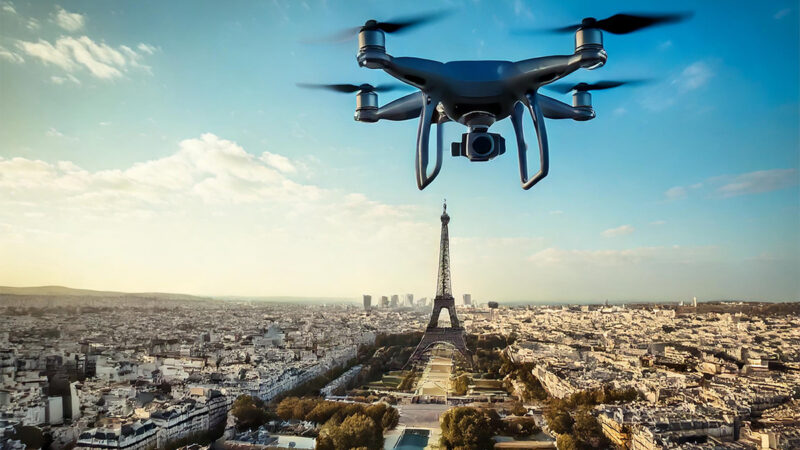 Où en est la révision de l’arrêté Espace destinée à autoriser les vols en catégorie Ouverte en agglomération pour les pros ?