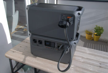 dji power prise main 08a