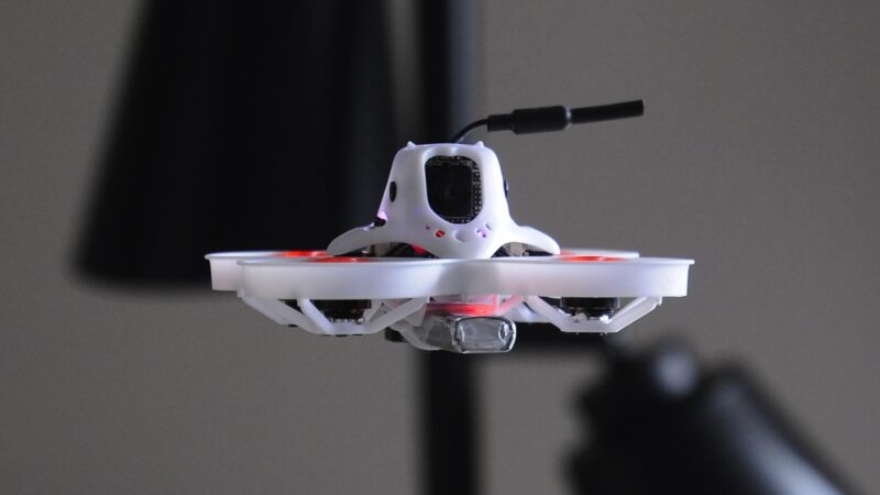 Emax USA Tinyhawk Nanoscout, le test d’un tout petit drone FPV en analogique