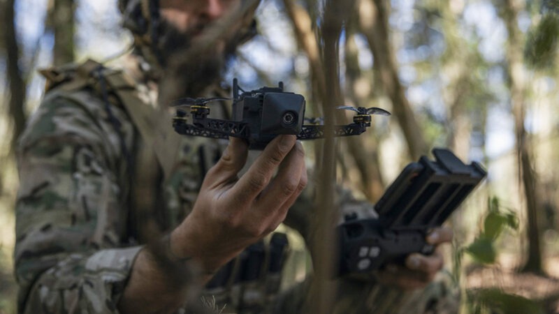 Evolve Dynamics commercialise les drones Foxe et Wolfe pour des usages défense
