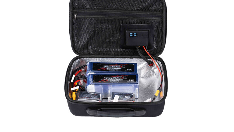 iFlight présente le Portable Heated Battery Case, pour porter et chauffer vos batteries
